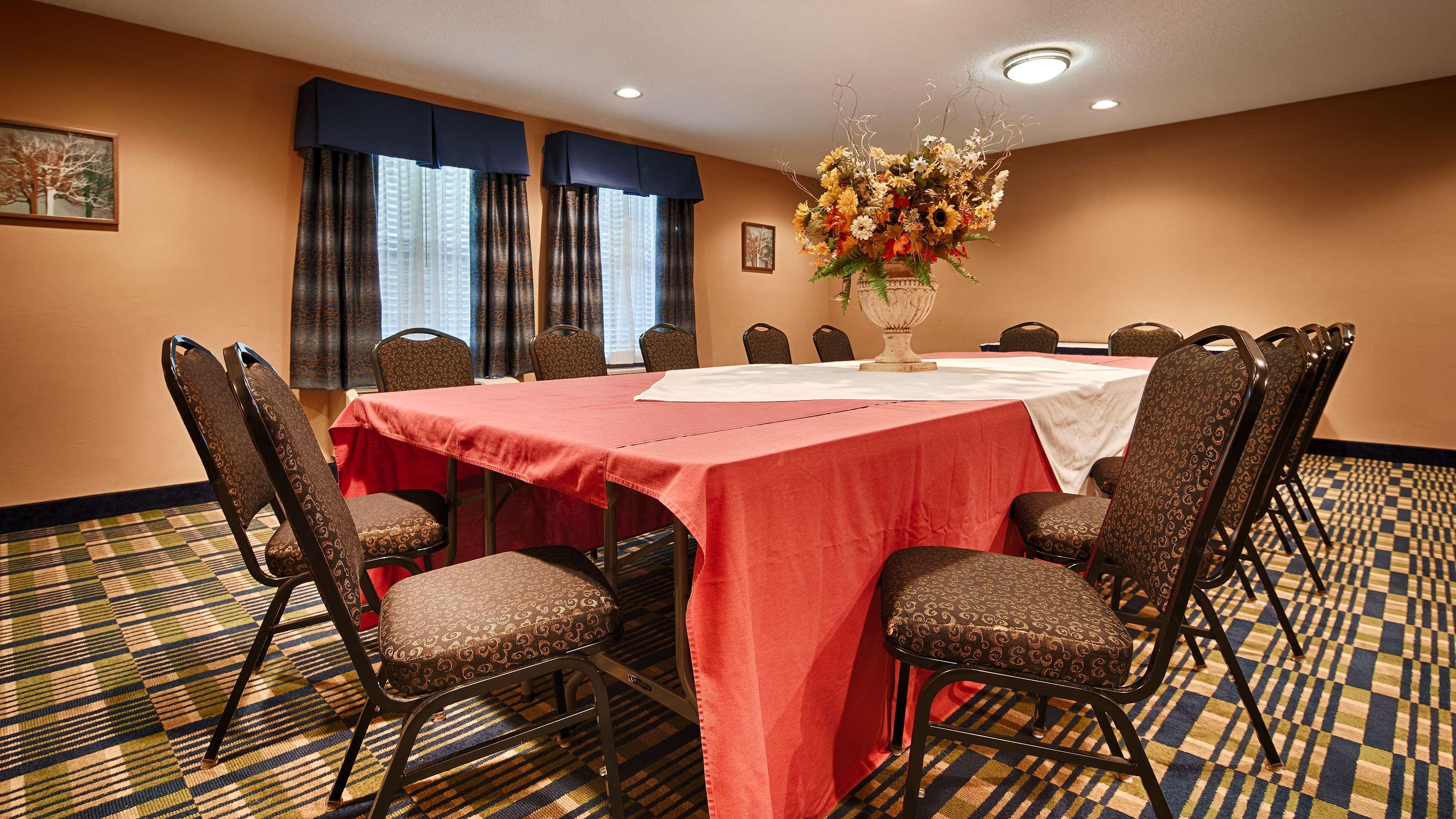 Surestay Plus Hotel By Best Western Roanoke Rapids I-95 Facilities photo